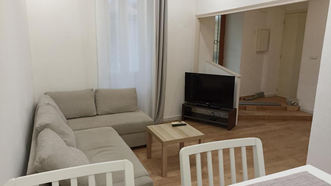 Studio Neuf Climatise Avec Terrasse #4 Toulon Kültér fotó